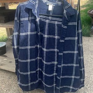 Lightweight plaid long sleeve